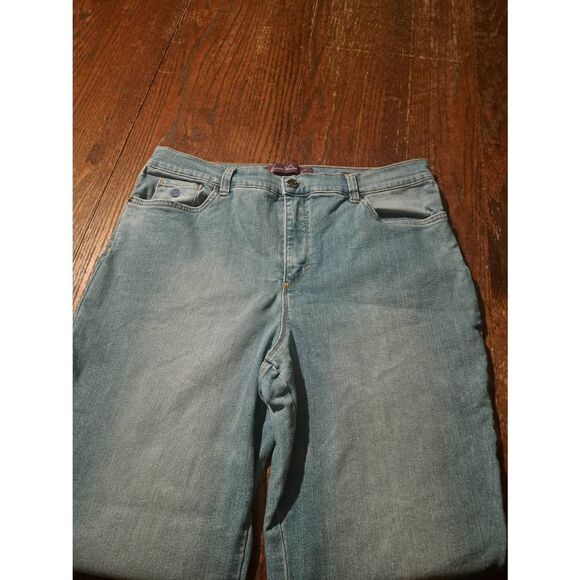 Gloria Vanderbilt Size 16P New Amanda Blue Denim Jeans Stretch Petite Average - Picture 2 of 3